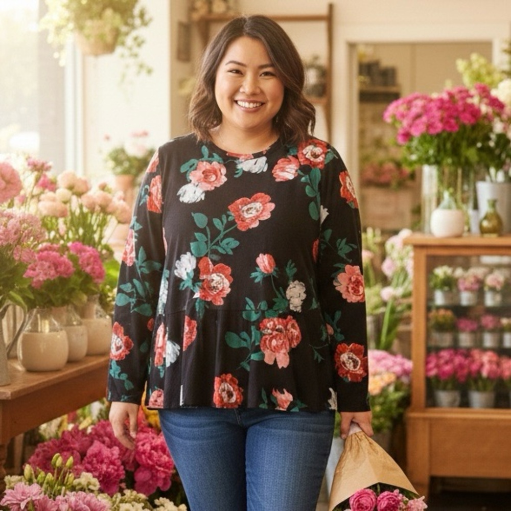 Black Floral Long Sleeve Top 🌺